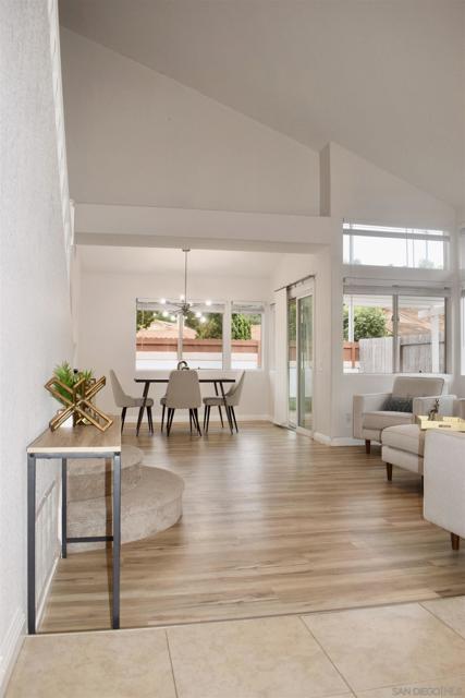 2206 Luz Way, Oceanside CA: https://media.crmls.org/mediaz/6bbf1998-2391-4a34-8f3c-5250272cacfa.jpg