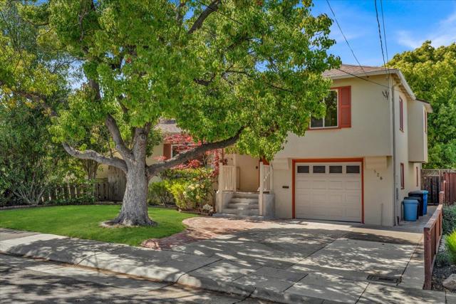 526 Sylvan Avenue, San Mateo CA: https://media.crmls.org/mediaz/6bc14052-335d-4f1c-98f6-cc17b7aa692f.jpg