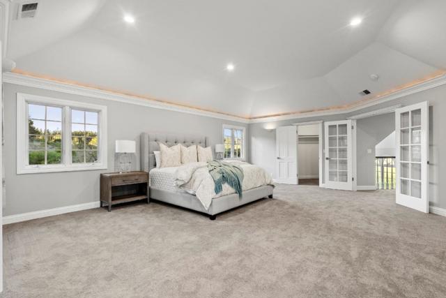 13206 Wright Way, Los Altos Hills CA: https://media.crmls.org/mediaz/6bc1876c-93d7-4934-a02b-31ba9a733fe6.jpg