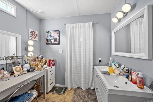 Detail Gallery Image 12 of 43 For 444 Anita St #19,  Chula Vista,  CA 91911 - 2 Beds | 2 Baths