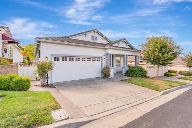 8845 Wine Valley Circle, San Jose CA: https://media.crmls.org/mediaz/6bc1f767-26e1-4797-b15a-fdceac56e361.jpg