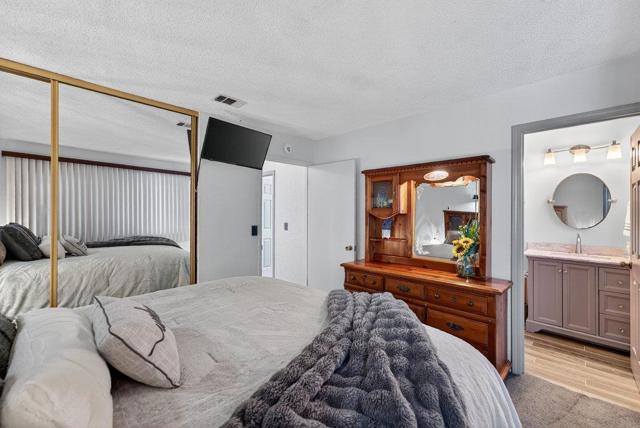 12932 Truman Street, Salinas CA: https://media.crmls.org/mediaz/6bc33121-d8f2-4a45-b234-e314c816af66.jpg