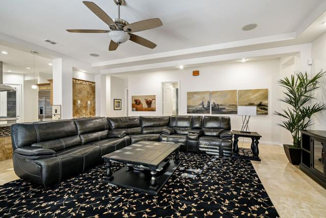 52395 Whispering Way, La Quinta CA: https://media.crmls.org/mediaz/6bc3356f-2e67-4ac7-b551-e5418534c30a.jpg