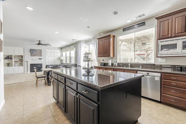 Image 15 of 53 For 4003 Blacksmith Cir