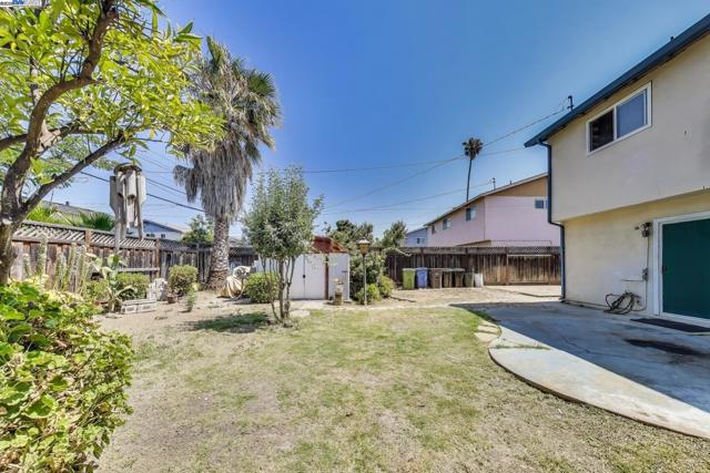 4435 Cambria St, Fremont CA: https://media.crmls.org/mediaz/6bc3b1f2-a067-4282-86fc-9b2457ce59bd.jpg