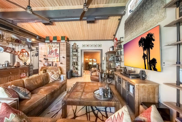 70100 Mirage Cove Drive, Rancho Mirage CA: https://media.crmls.org/mediaz/6bc41f31-8f0b-45d6-9b08-e798cbd9f9ab.jpg