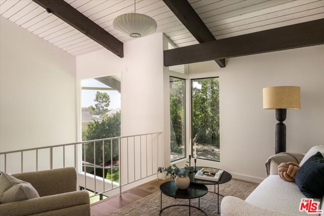 2313 Banyan Drive, Los Angeles CA: https://media.crmls.org/mediaz/6bc49193-6c79-4029-a20f-1dc3f230c2f6.jpg