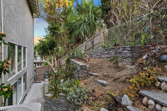 10164 Vivera Dr, La Mesa CA: https://media.crmls.org/mediaz/6bc508be-caa2-40cc-a62b-83dcf3ba9367.jpg