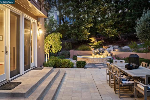 2540 Caballo Ranchero Dr, Diablo CA: https://media.crmls.org/mediaz/6bc59bc7-171e-4b0b-973b-aacfe4ea6cc9.jpg