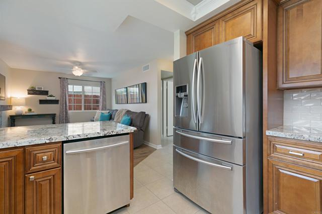 Detail Gallery Image 13 of 32 For 1684 Charlie Horse Way, Oceanside,  CA 92057 - 5 Beds | 3 Baths