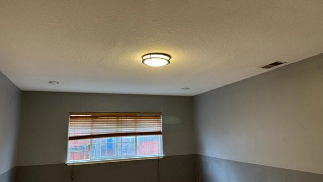 Image 6 of 16 For 1822 Tustin Drive