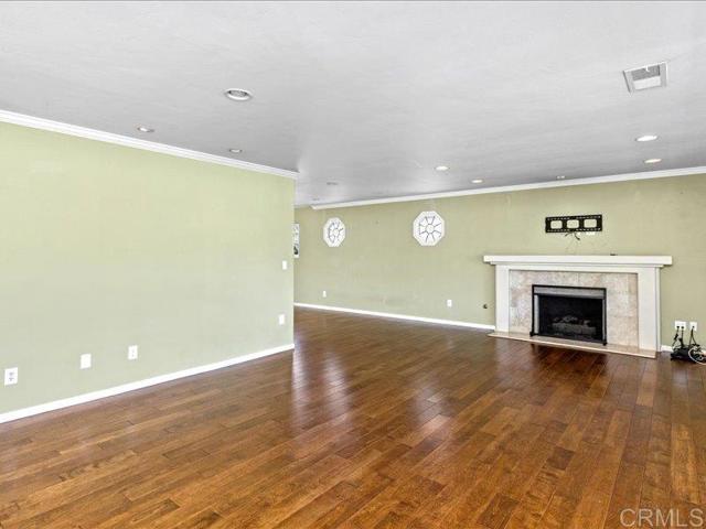 1051 La Reina, San Marcos CA: https://media.crmls.org/mediaz/6bc746f6-efa4-4712-b7a8-7edfce2aba20.jpg