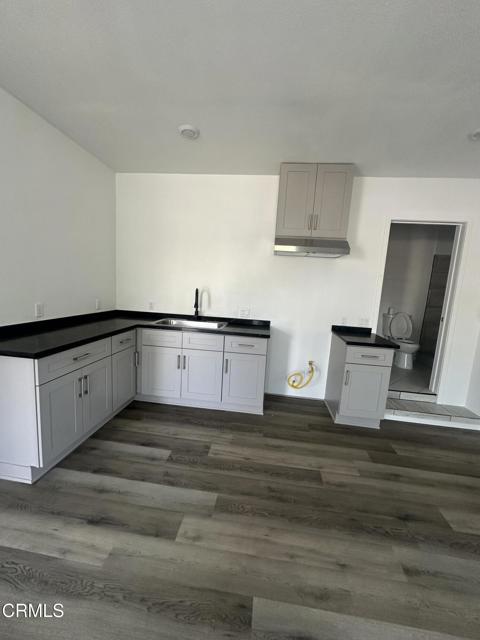 1441 N Carmelita Avenue, Los Angeles CA: https://media.crmls.org/mediaz/6bc7734a-fe1d-4022-85ba-d8dabb8c9d7e.jpg