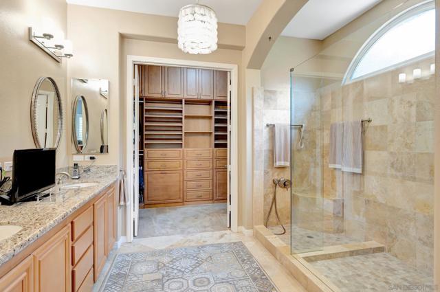 10659 Paseo Allegria Ave, San Diego CA: https://media.crmls.org/mediaz/6bc87c67-20bb-4cef-a1dd-3ffb042f1bfb.jpg