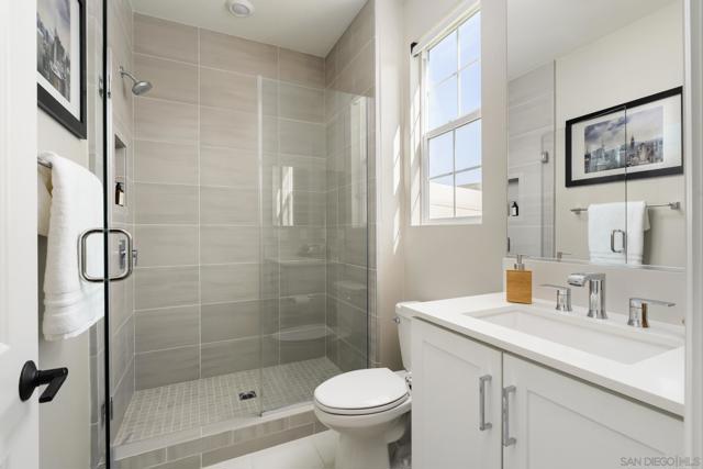 17582 Boca Raton Ln, Poway CA: https://media.crmls.org/mediaz/6bc8c1ad-3800-4e6b-be7b-dcaba58698bc.jpg