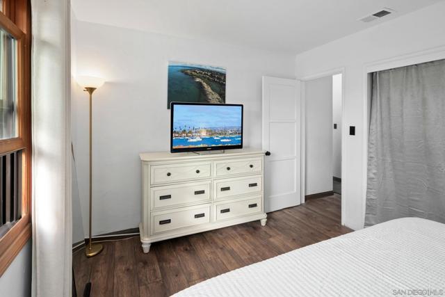 4407 Dakota Drive, San Diego CA: https://media.crmls.org/mediaz/6bc8ec3d-cb6a-4f1c-a07e-00679db1365b.jpg