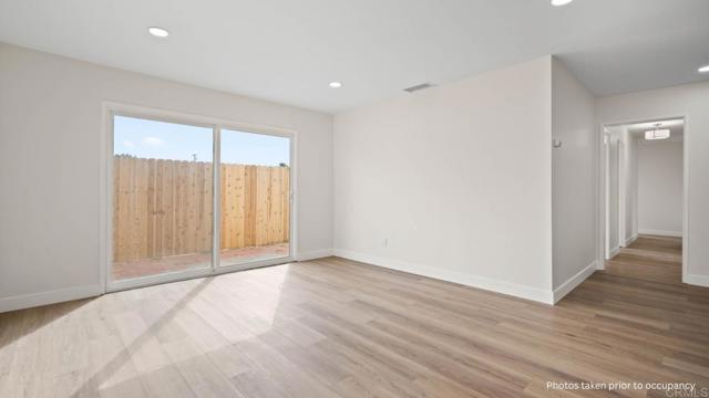 Detail Gallery Image 4 of 38 For 4951 57 Genesee Ave, San Diego,  CA 92117 - – Beds | – Baths