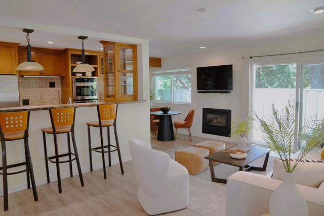 1070 Mercedes Avenue, Los Altos CA: https://media.crmls.org/mediaz/6bc9847f-5e05-4ed7-99e9-3ff5ce81fa16.jpg