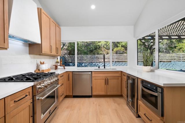 Image 17 of 57 For 10594 Rookwood Drive
