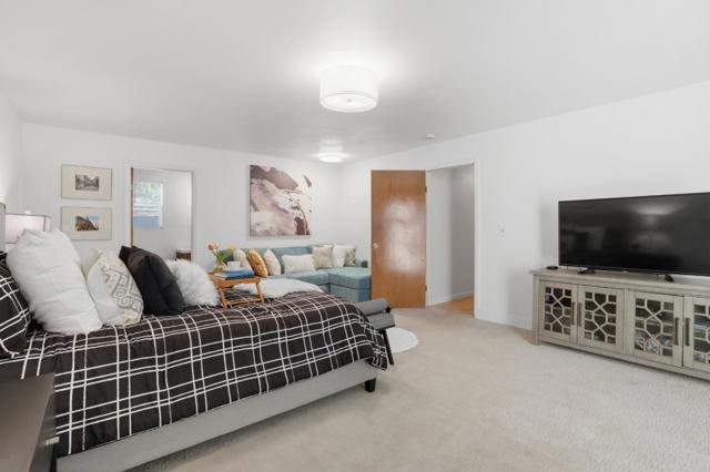 828 Weeks Street, East Palo Alto CA: https://media.crmls.org/mediaz/6bcc9a9f-fde4-4532-9e69-4cfd4a81598e.jpg