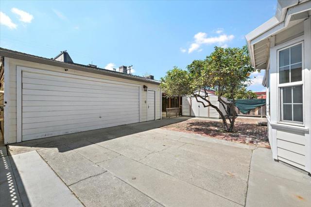 20 S Kingston Street, San Mateo CA: https://media.crmls.org/mediaz/6bccebdb-44d9-4e0e-b431-c1853104a9ef.jpg