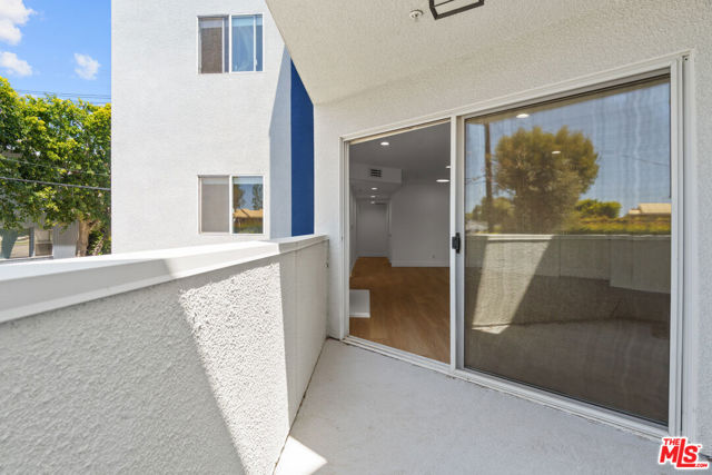 16100 West Sunset Boulevard, 104 photo 6