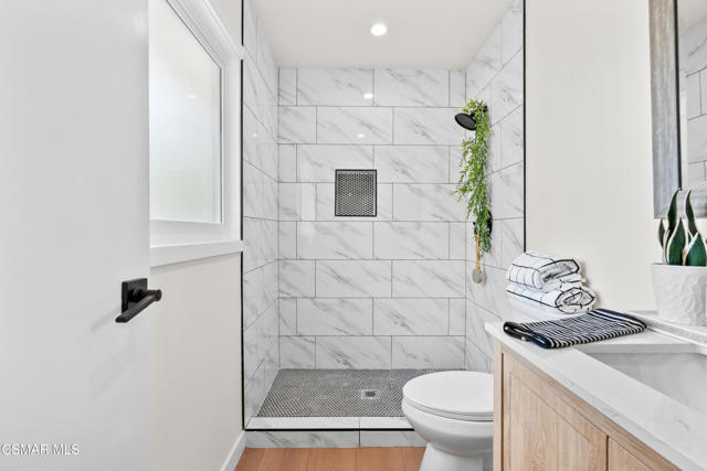 3167 Waco Avenue, Simi Valley CA: https://media.crmls.org/mediaz/6bcd3b4b-296a-44c6-80c9-2715fd3fb228.jpg