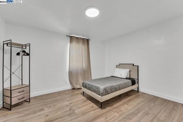 Image 10 of 14 For 511 G St  