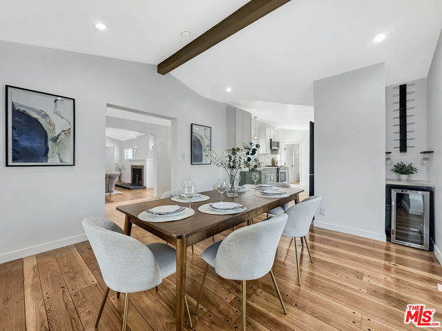 1037 W 83rd Street, Los Angeles CA: https://media.crmls.org/mediaz/6bce18e8-3d9b-4547-92c6-04eeec506e10.jpg