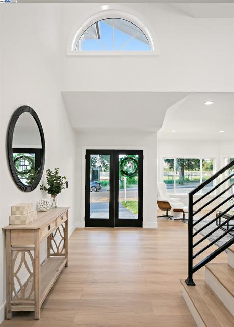 3198 Vintage Crest Dr, San Jose CA: https://media.crmls.org/mediaz/6bcf4ef3-ac9c-4a31-b5b9-9111f4ba9531.jpg