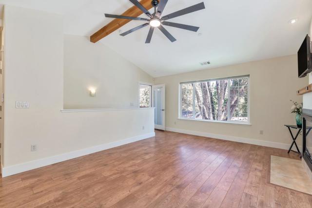 115 Fairway Village Court, Murphys CA: https://media.crmls.org/mediaz/6bcfafe4-5782-4426-b6d5-3232dc411af9.jpg