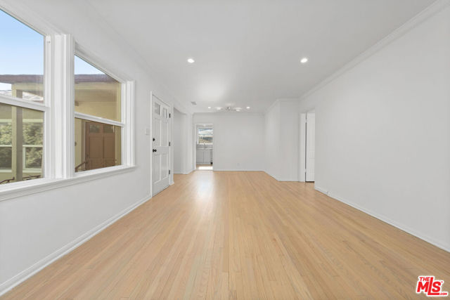 11347 CASHMERE Street, Los Angeles CA: https://media.crmls.org/mediaz/6bd06abe-c621-4fa5-8b68-6598cf2e64be.jpg