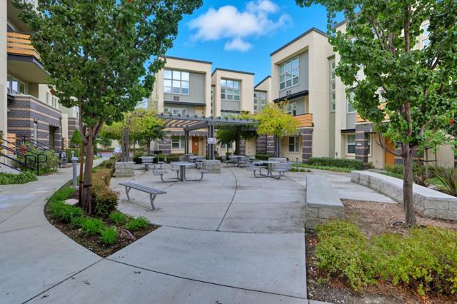 678 Squire Avenue, San Jose CA: https://media.crmls.org/mediaz/6bd084c5-e573-4788-b89b-4dd7fbca4406.jpg