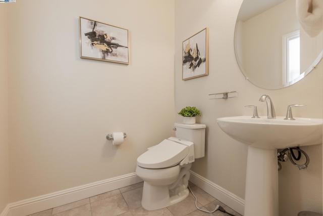 3422 Cinnamon Ridge Rd, San Ramon CA: https://media.crmls.org/mediaz/6bd148ba-413f-4950-9807-cb87a4671e7d.jpg