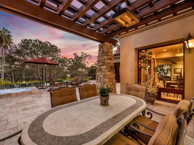 271 Ocean View Ave, Del Mar CA: https://media.crmls.org/mediaz/6bd1ad79-8702-468c-98e4-dbfb8f734f29.jpg