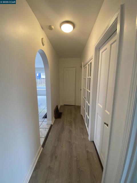 2221 80Th Ave, Oakland CA: https://media.crmls.org/mediaz/6bd1db0e-94f8-4835-acc4-324c9764db36.jpg