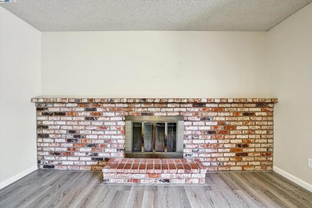 901 Basalt Way, Antioch CA: https://media.crmls.org/mediaz/6bd20504-942b-43b0-b84f-9450bc9acc65.jpg