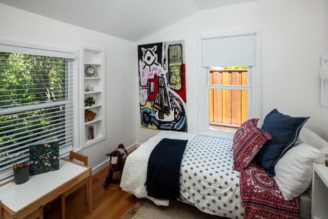 2336 Palo Verde Avenue, East Palo Alto CA: https://media.crmls.org/mediaz/6bd27285-1fcc-4e85-9da9-ef8c7399586c.jpg