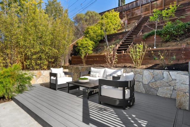 900 Highlands Circle, Los Altos CA: https://media.crmls.org/mediaz/6bd2e551-bb26-446e-a75d-da9b3444af4d.jpg