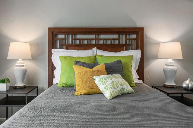 7 Florentina Drive, Rancho Mirage CA: https://media.crmls.org/mediaz/6bd32ae0-4206-46a8-80c4-9618c7a946ad.jpg