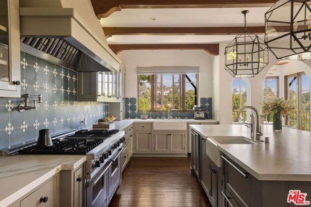 Drew Fenton | 182 N Carmelina Avenue Los Angeles CA | MLS: 7686952