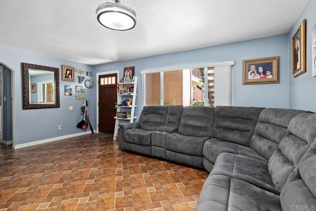 Detail Gallery Image 7 of 30 For 695 Sea Vale St 5e,  Chula Vista,  CA 91910 - 2 Beds | 2 Baths