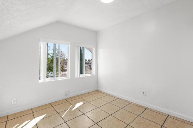 Detail Gallery Image 9 of 26 For 402 8 Olivewood, San Diego,  CA 92113 - – Beds | – Baths