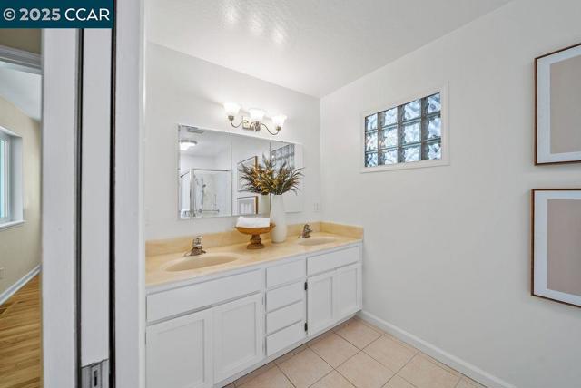 53 Brookside Rd., Orinda CA: https://media.crmls.org/mediaz/6bd57045-d491-45f8-a716-a8801588eb6c.jpg