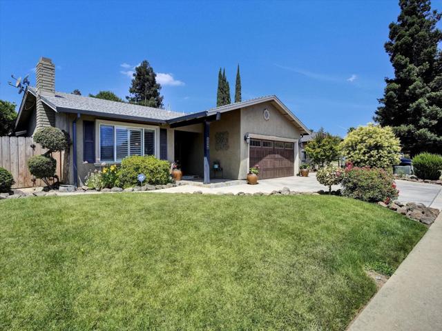 2259 S Ham Lane, Lodi CA: https://media.crmls.org/mediaz/6bd5b662-7f67-40d3-bf32-b5999368e36a.jpg