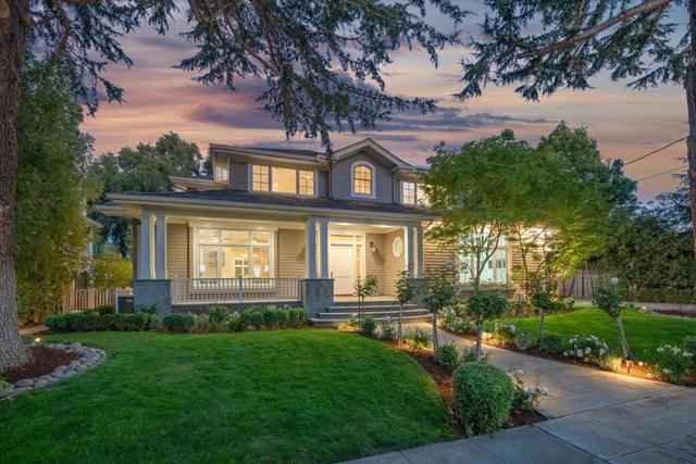 840 Lincoln Avenue, Palo Alto CA: https://media.crmls.org/mediaz/6bd5e9e7-35ee-4b3d-9965-0cca59c3f8eb.jpg