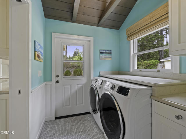 Detail Gallery Image 25 of 39 For 10392 Hills Rd, Mendocino,  CA 95460 - 2 Beds | 1 Baths
