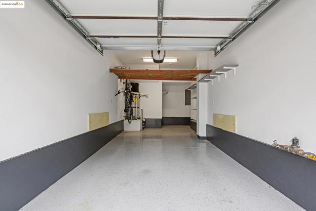 1405 Wood Street, Oakland CA: https://media.crmls.org/mediaz/6bd6d953-886b-4b6b-a436-5d33da98791d.jpg
