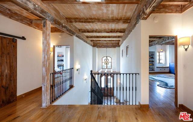 791 Nyes Place, Laguna Beach CA: https://media.crmls.org/mediaz/6bd7a18e-ce9f-4d65-8073-a937eeeb9ef7.jpg