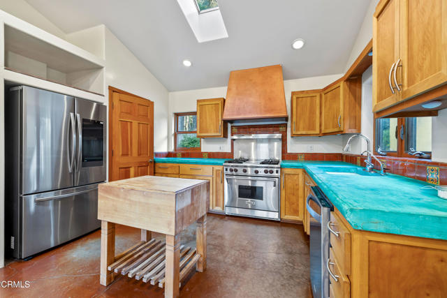 Detail Gallery Image 7 of 42 For 19204 Benson Ln, Fort Bragg,  CA 95437 - 2 Beds | 2 Baths